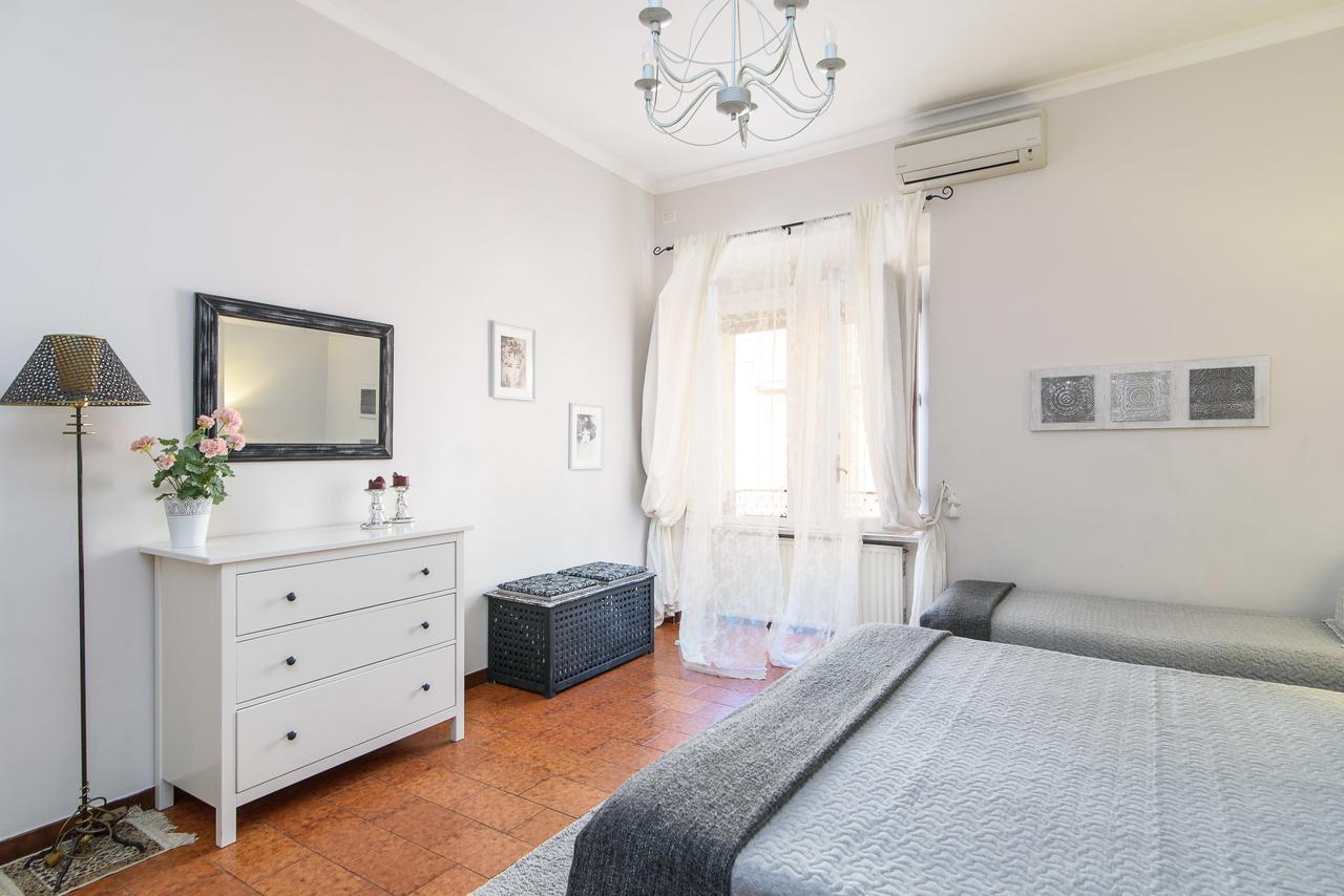 Finally Roma Apartment Esterno foto